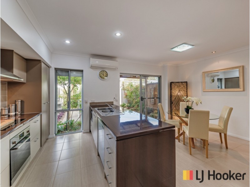 35 Wyperfeld Street, Yanchep WA 6035