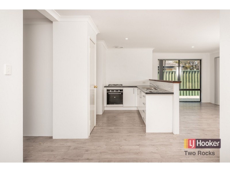 30 Little Green Gardens, Quinns Rocks WA 6030