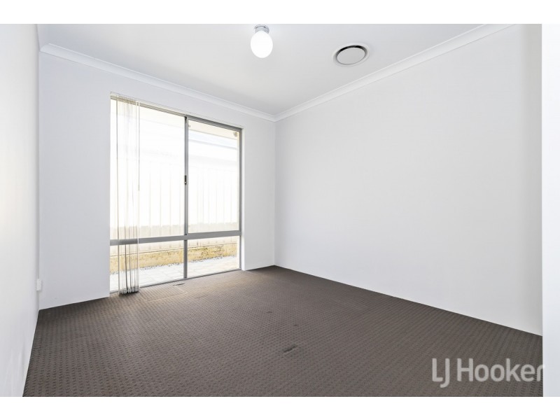 24 Snapper Way, Two Rocks WA 6037