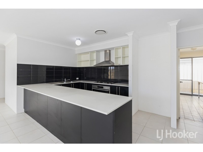 24 Snapper Way, Two Rocks WA 6037