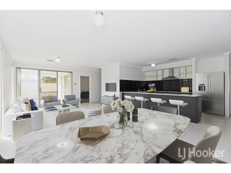 24 Snapper Way, Two Rocks WA 6037