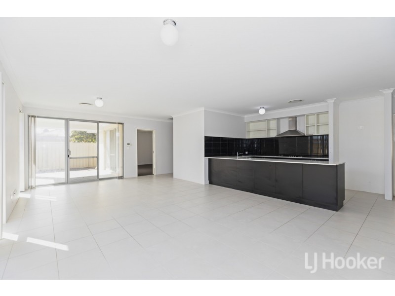 24 Snapper Way, Two Rocks WA 6037