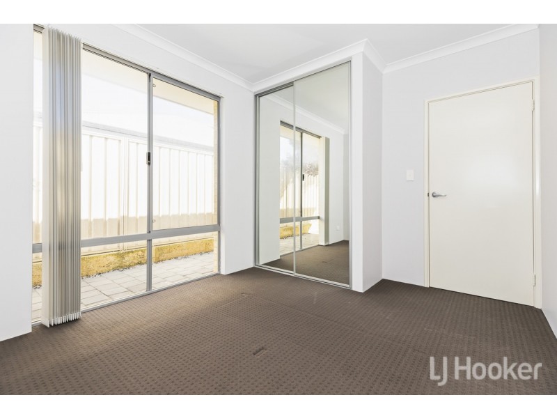 24 Snapper Way, Two Rocks WA 6037