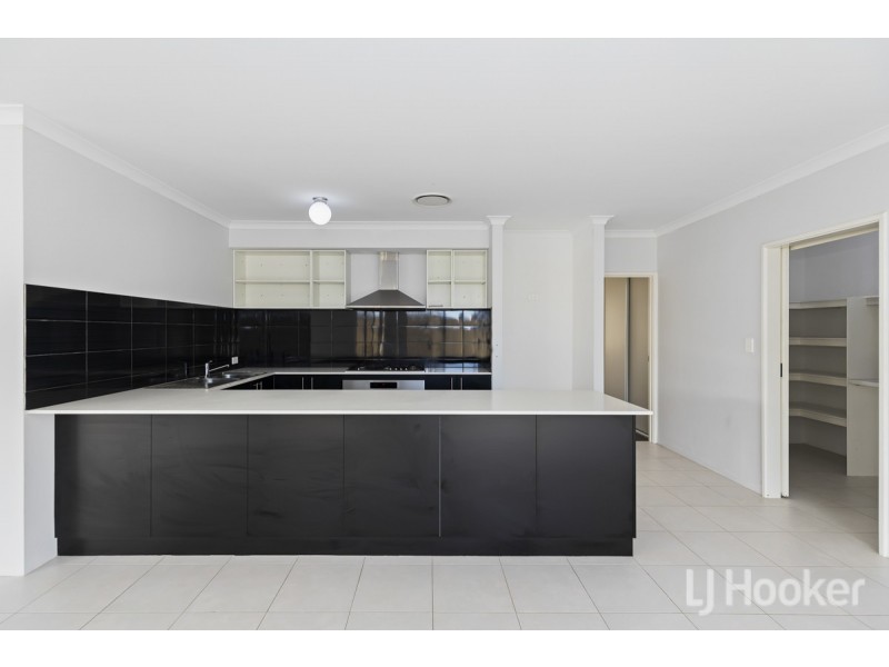 24 Snapper Way, Two Rocks WA 6037