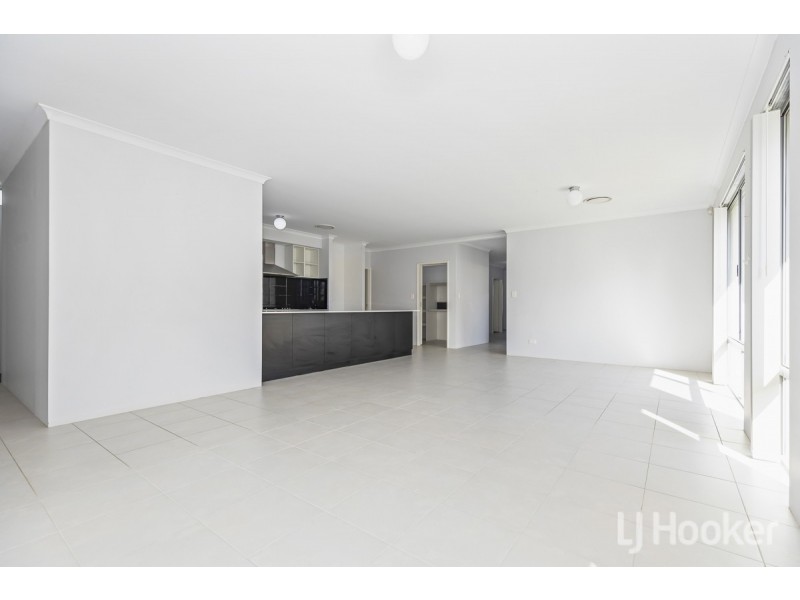 24 Snapper Way, Two Rocks WA 6037