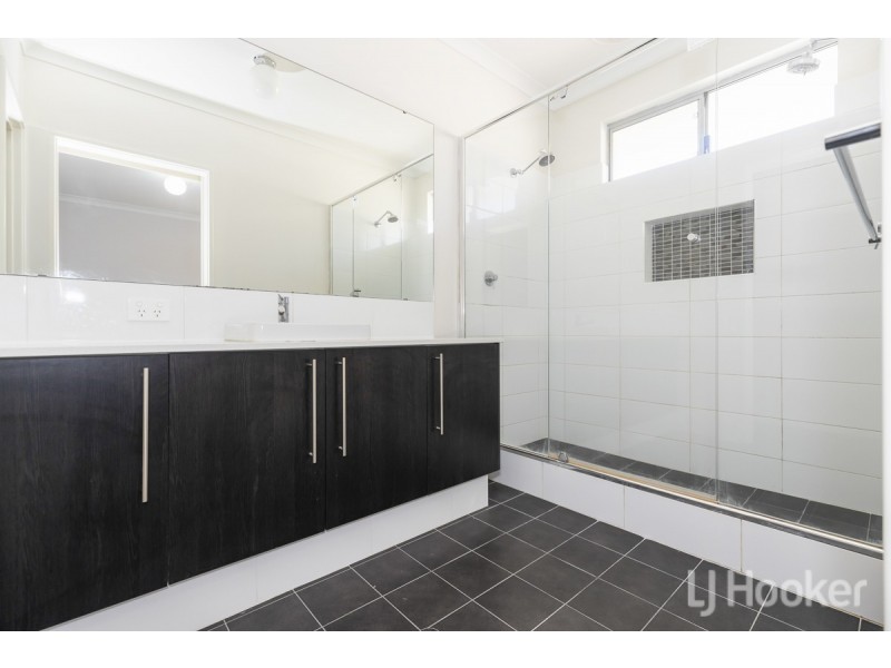 24 Snapper Way, Two Rocks WA 6037