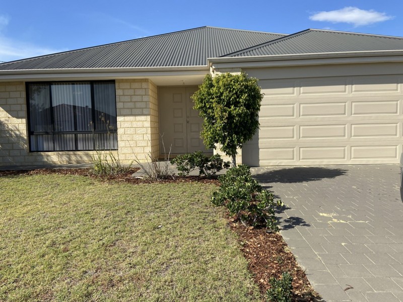 6 Tomaree Road, Yanchep WA 6035