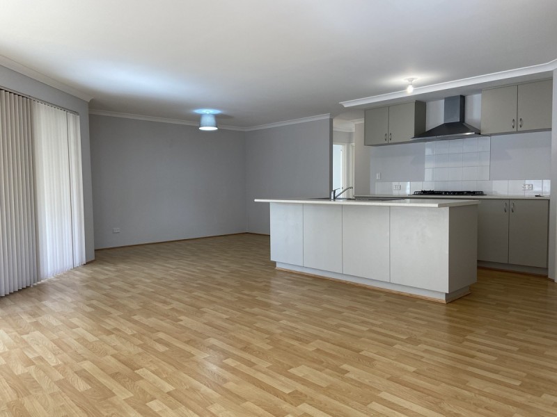 6 Tomaree Road, Yanchep WA 6035