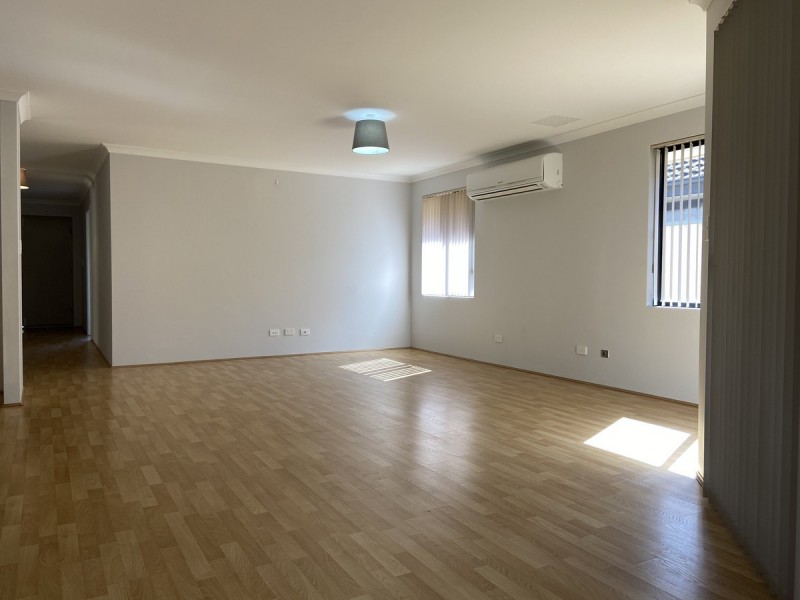 6 Tomaree Road, Yanchep WA 6035