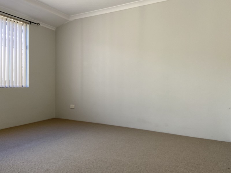 6 Tomaree Road, Yanchep WA 6035