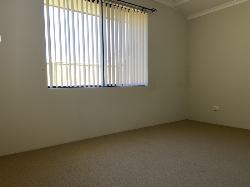 6 Tomaree Road, Yanchep WA 6035