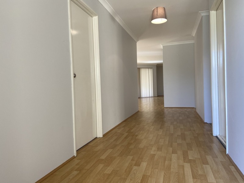 6 Tomaree Road, Yanchep WA 6035