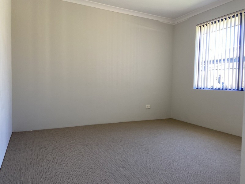 6 Tomaree Road, Yanchep WA 6035