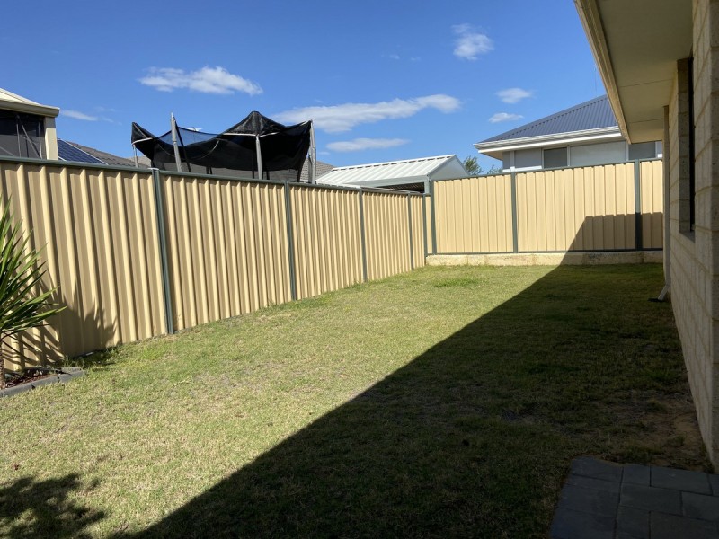 6 Tomaree Road, Yanchep WA 6035