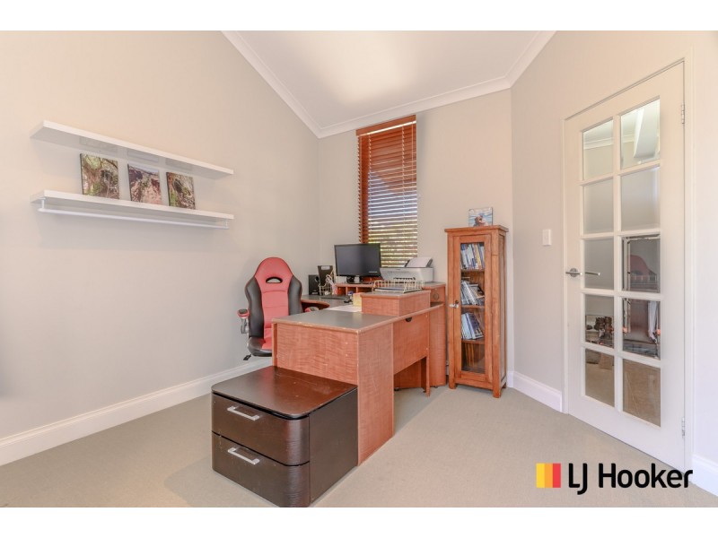 4 Le Buse Cove, Yanchep WA 6035