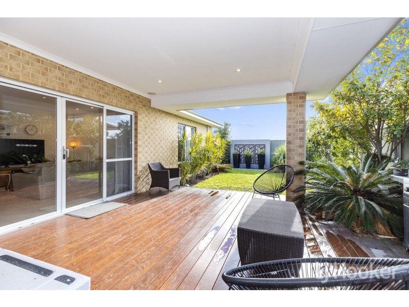 25 Charleston Road, Eglinton WA 6034