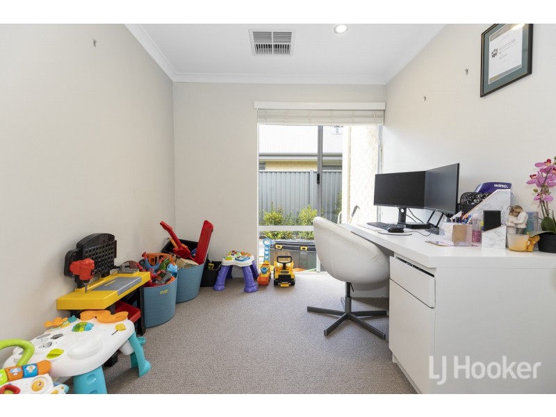 25 Charleston Road, Eglinton WA 6034