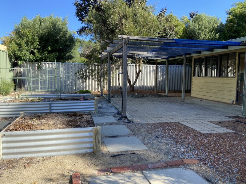 14 Newman Road, Yanchep WA 6035