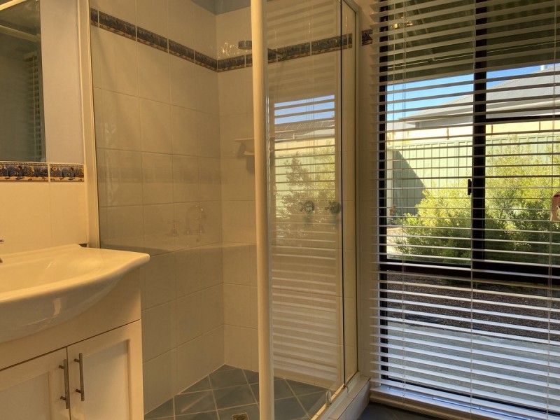 14 Newman Road, Yanchep WA 6035