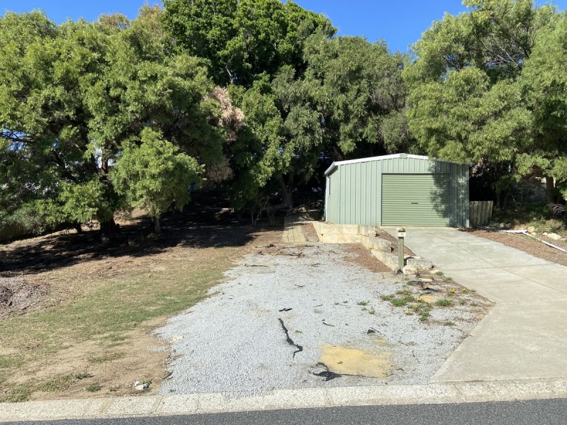 14 Newman Road, Yanchep WA 6035