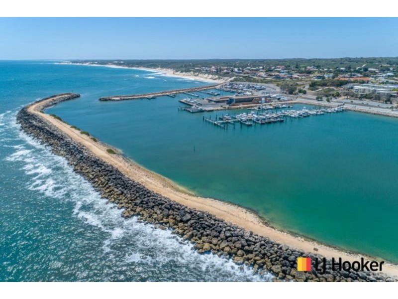 14 Forrest Grove, Two Rocks WA 6037