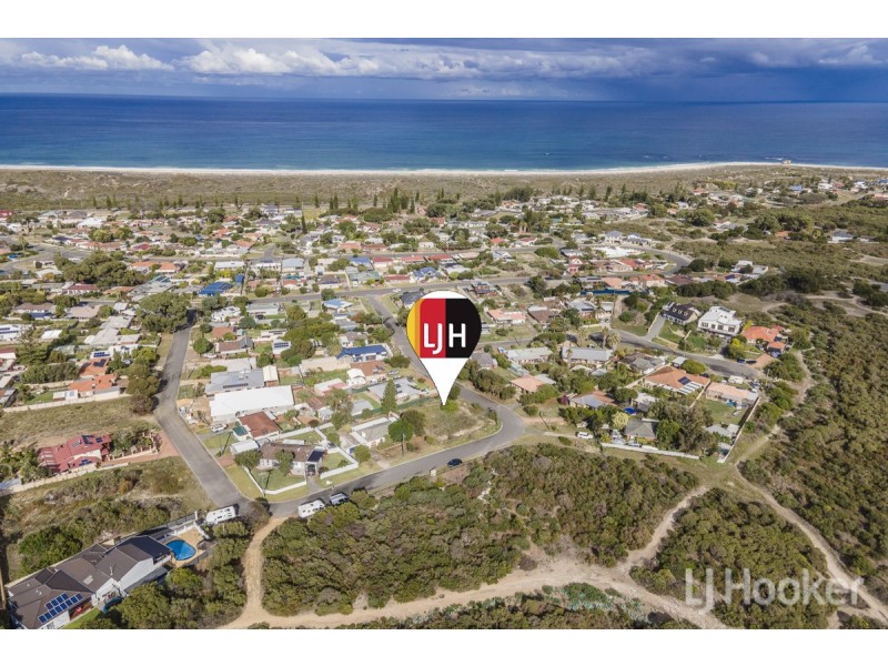 14 Forrest Grove, Two Rocks WA 6037