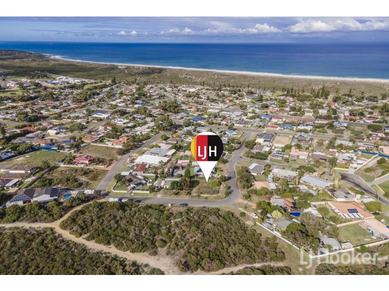 14 Forrest Grove, Two Rocks WA 6037