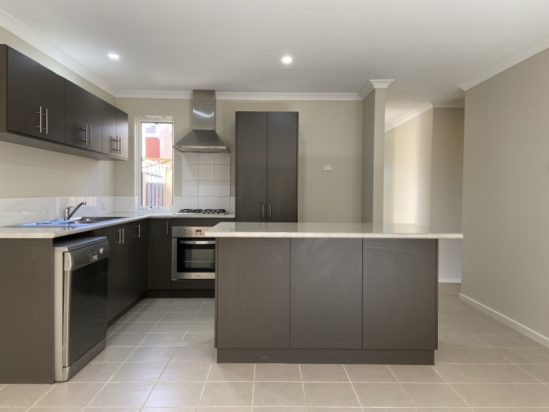 6 Tiller Turn, Yanchep WA 6035