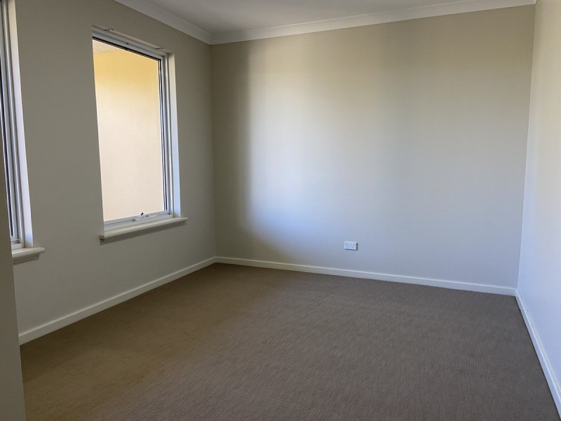 6 Tiller Turn, Yanchep WA 6035