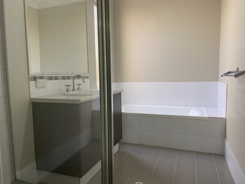 6 Tiller Turn, Yanchep WA 6035