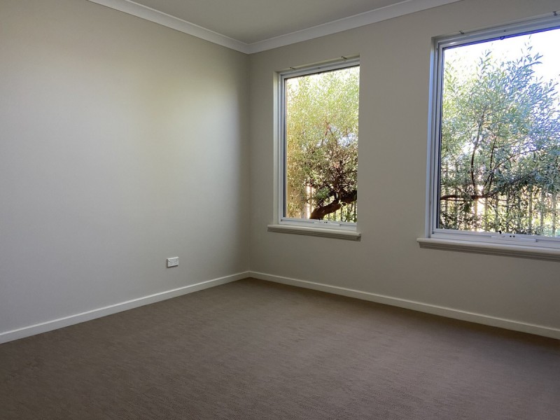 6 Tiller Turn, Yanchep WA 6035