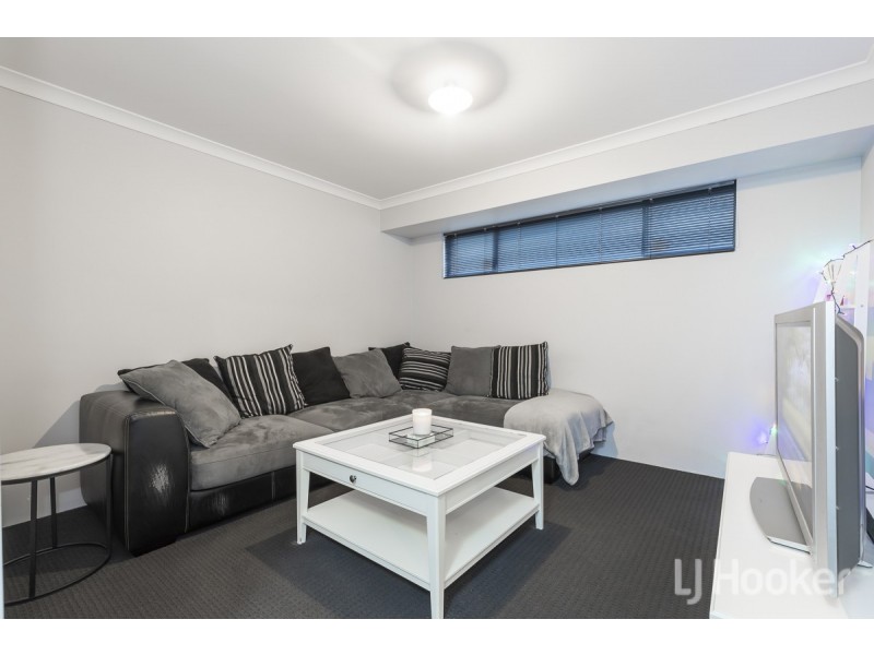 35 Mebbin Grove, Yanchep WA 6035