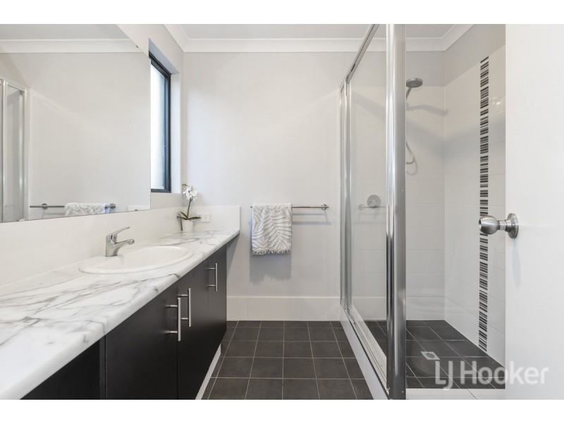 35 Mebbin Grove, Yanchep WA 6035