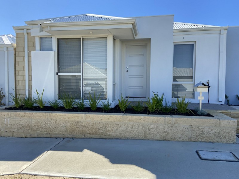 8 Coram Street, Alkimos WA 6038