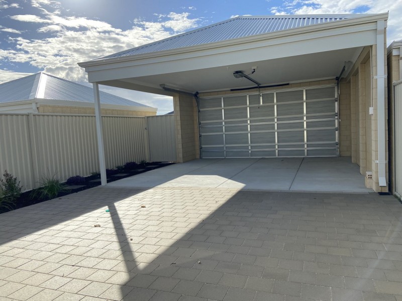 8 Coram Street, Alkimos WA 6038