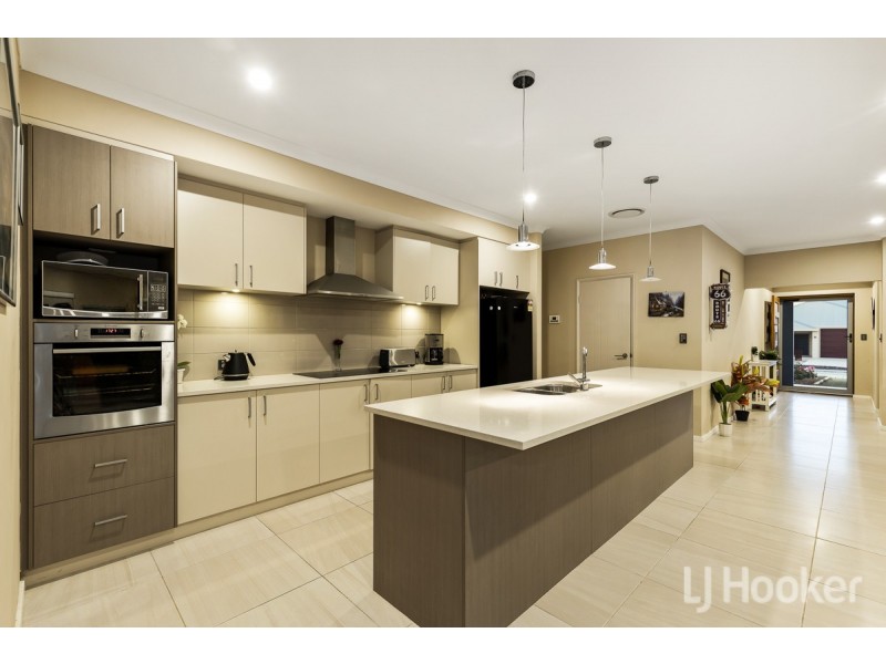 188 Lagoon Drive, Yanchep WA 6035