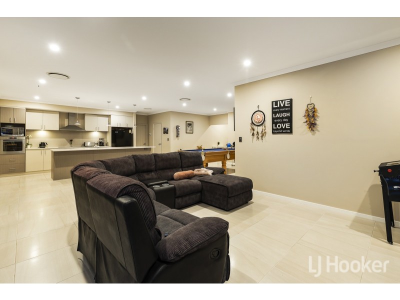 188 Lagoon Drive, Yanchep WA 6035