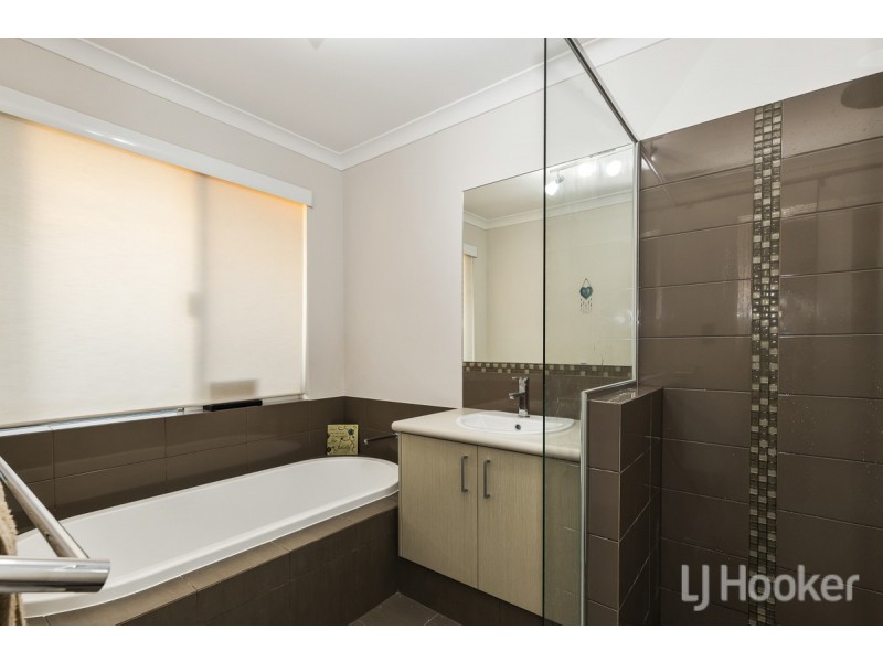 188 Lagoon Drive, Yanchep WA 6035