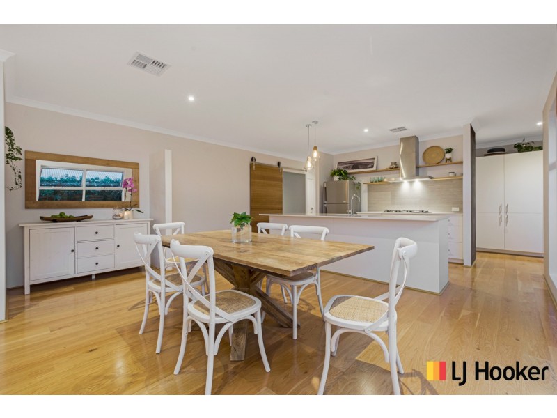 8 Ariane View, Yanchep WA 6035