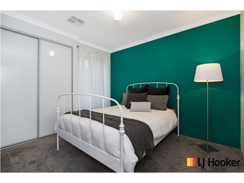 8 Ariane View, Yanchep WA 6035