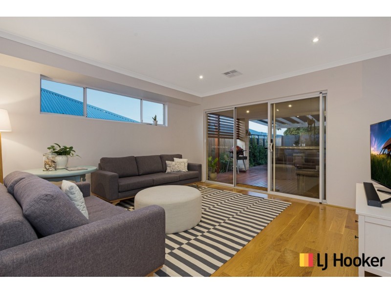 8 Ariane View, Yanchep WA 6035