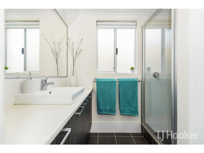 7 Snapper Way, Two Rocks WA 6037