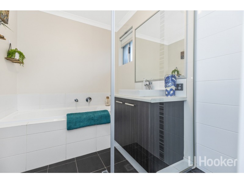 7 Snapper Way, Two Rocks WA 6037