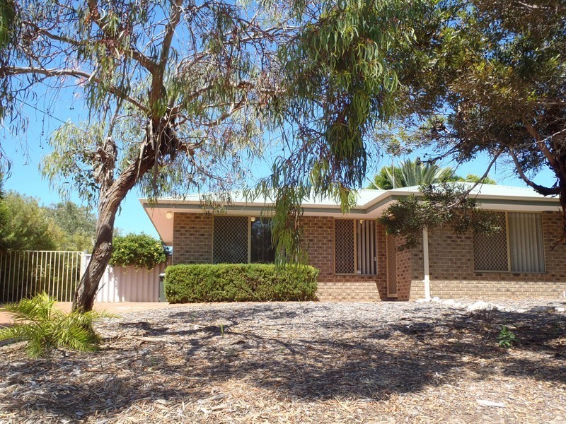 55 Whitfield Drive, Two Rocks WA 6037
