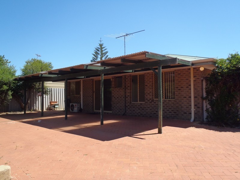 55 Whitfield Drive, Two Rocks WA 6037