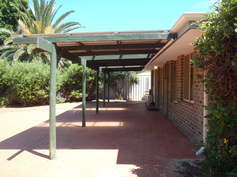 55 Whitfield Drive, Two Rocks WA 6037