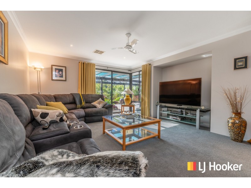 21 Citrus Court, Two Rocks WA 6037