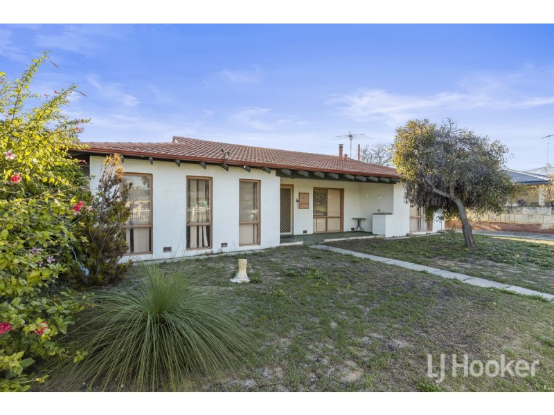 25 Blaxland Avenue, Two Rocks WA 6037