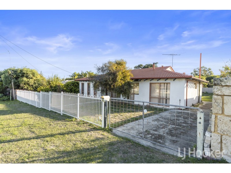 25 Blaxland Avenue, Two Rocks WA 6037