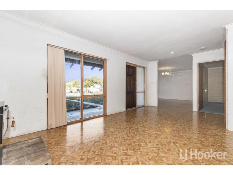 25 Blaxland Avenue, Two Rocks WA 6037